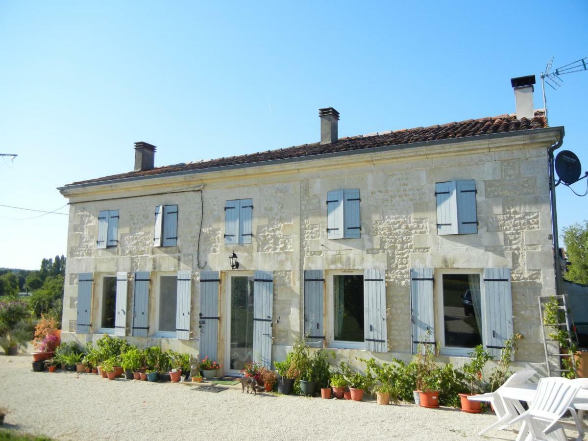 Saint-Jean-dʼAngély Maison Lavande Bed & Breakfast エクステリア 写真